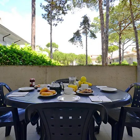 Parco Hemingway-24 By Interhome